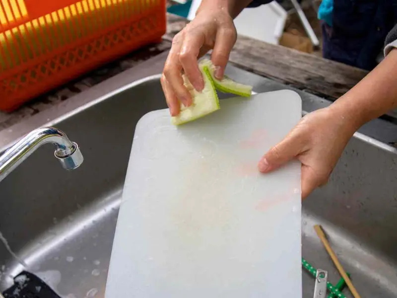 clean the chopping boards